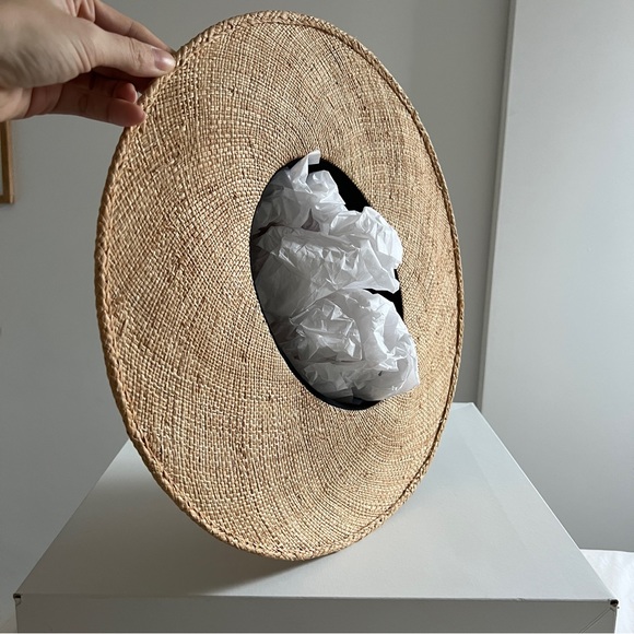 Heirloom Hats wide-brim straw hat - Picture 4 of 9